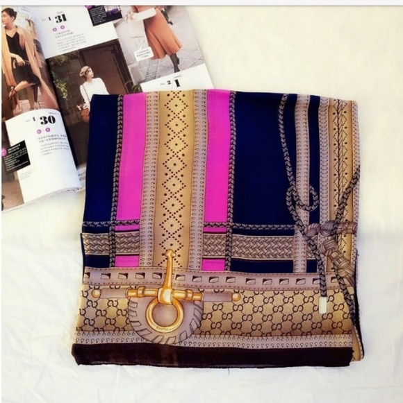 NEW Boutique Chain Print Scarf Classic Luxury Accent EXTRA Large Shoulder Drape - Picture 4 of 7